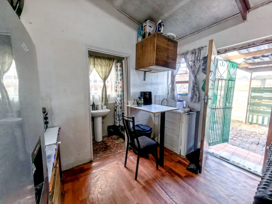 2 Bedroom Property for Sale in Lavender Hill Western Cape